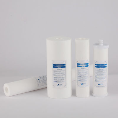 Sistema di filtraggio dell'acqua industriale 10 20 30 40 pollici Filtri PP Cartucce con logo personalizzato